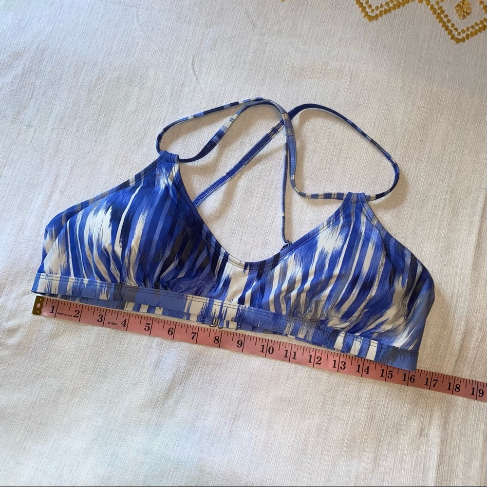 EUC Athleta bikini top Ikat print Sz large